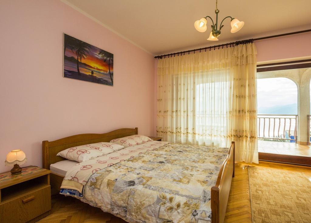 Apartments Villa Luciana Rijeka Oda fotoğraf